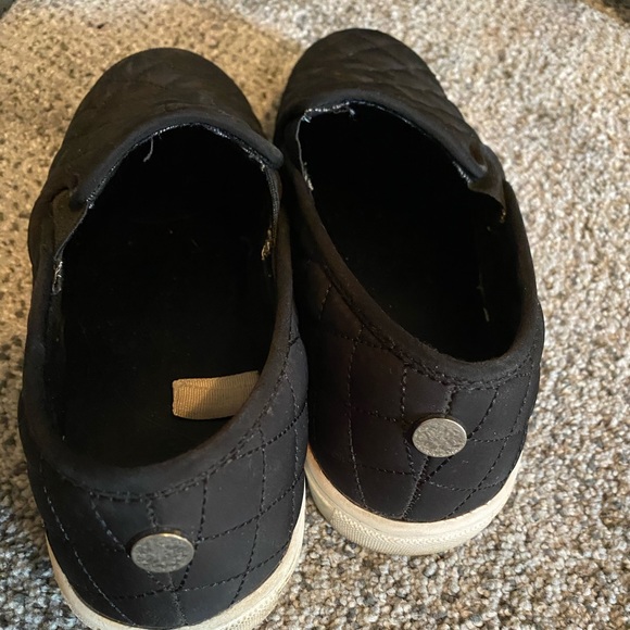 Black slide on shoes - Picture 2 of 2
